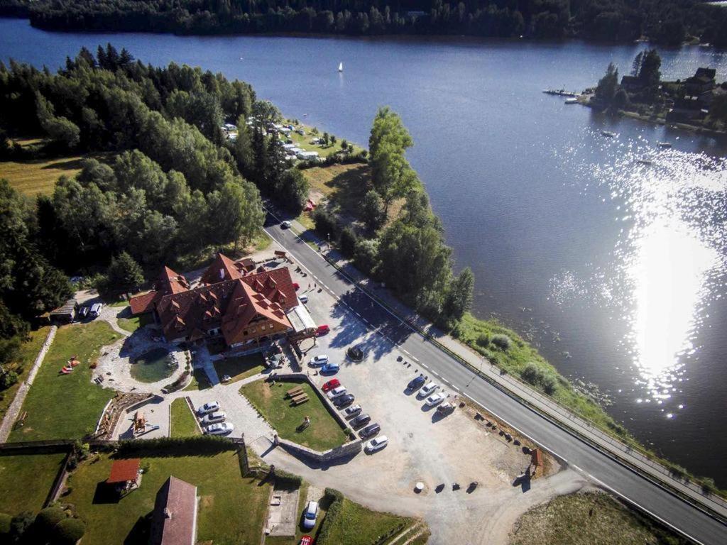 Hotel Leyla Frymburk Luaran gambar